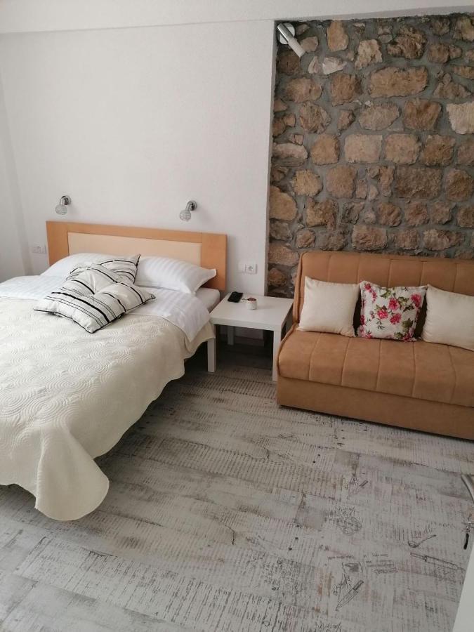 Vila Mira Trebinje Exterior photo